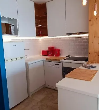 Mireille - Vue Panoramique & Parking Prive - 4 Etoiles *